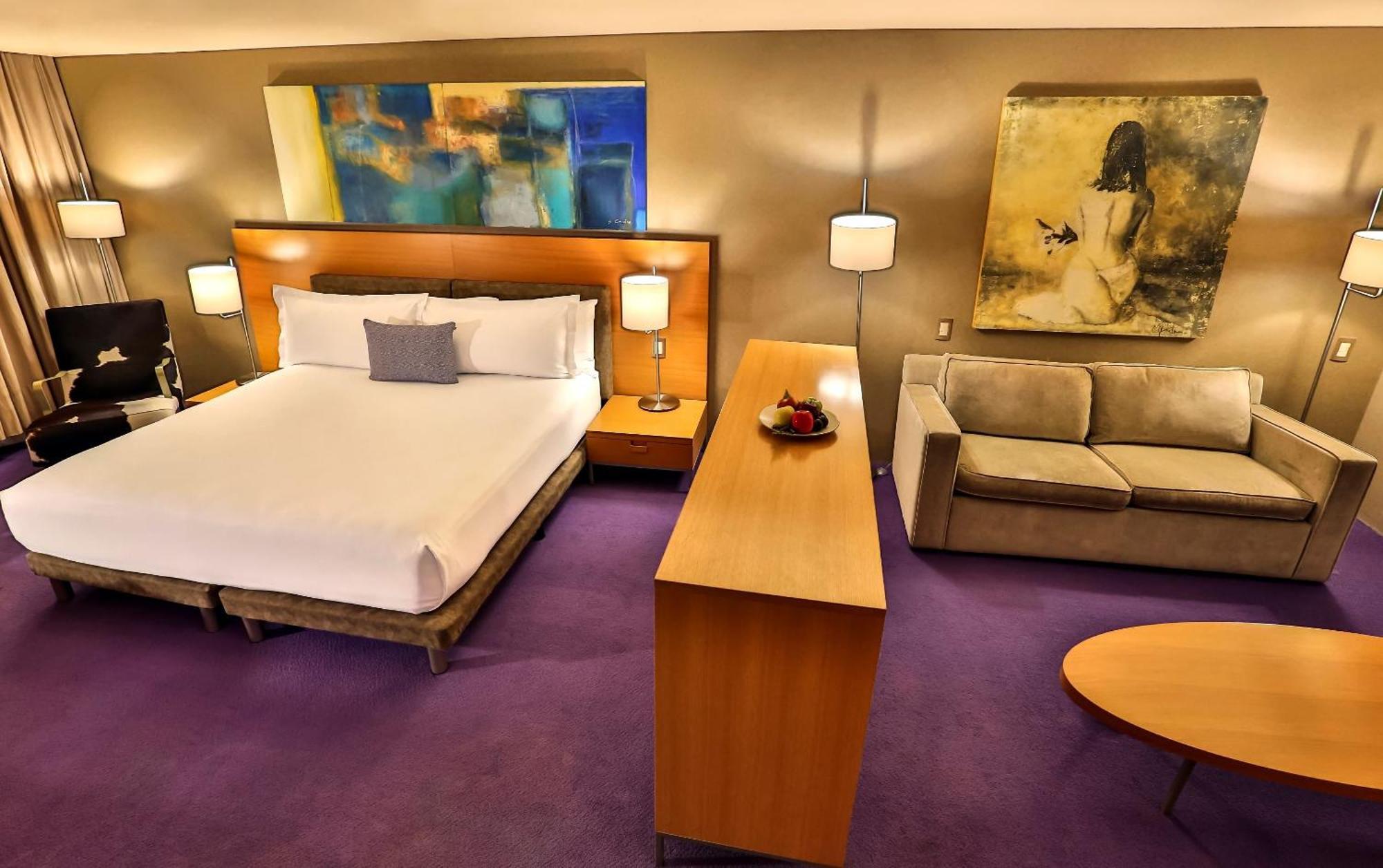 Hotel Camino Real Santa Fe Meksyk Zewnętrze zdjęcie A suite at the W Hotel in San Francisco